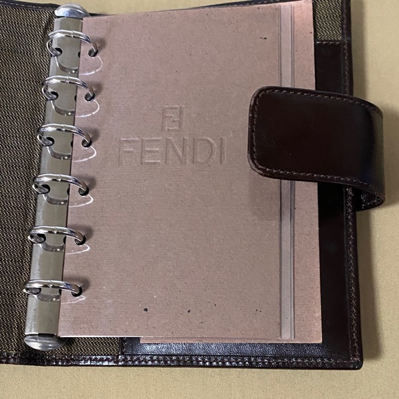 Fendi モノグラム 　バインダー Fendi モノグラム バインダー Fendi モノグラム バインダー Fendi